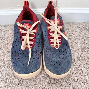 NWOT Box Men’s Nike Free Run Trail Sneakers.